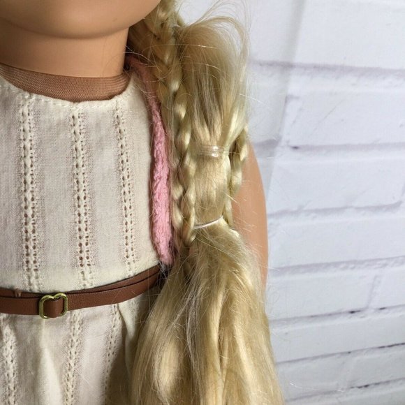 Our Generation Phoebe Hairgrow Doll With Outfit - Picture 5 of 10